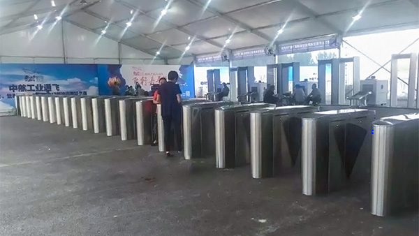 閘機基本組成部分有哪些？